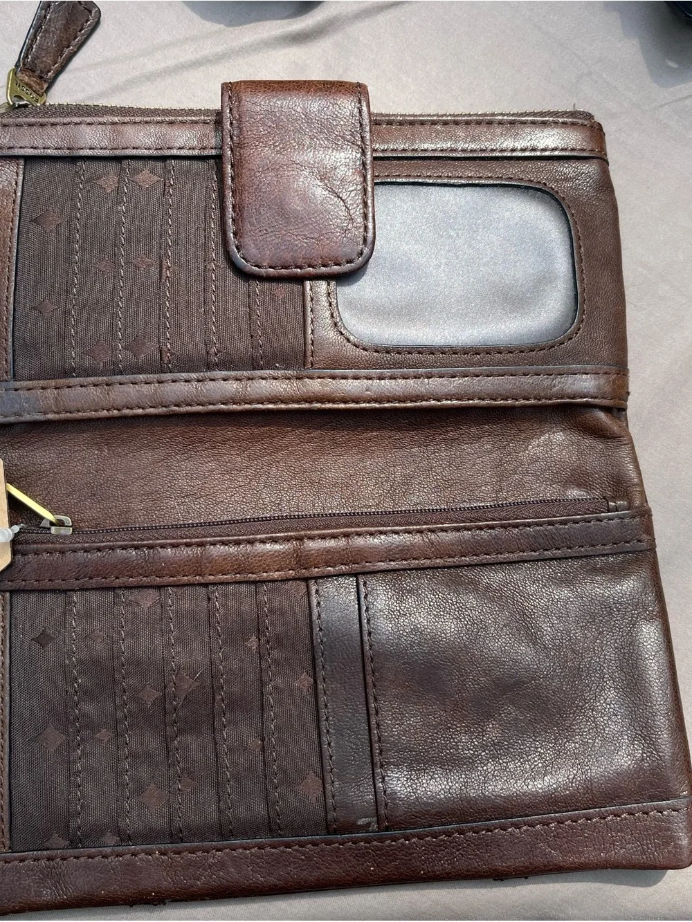 Fossil Brown Leather Zip Wallet with Brass Logo Plate